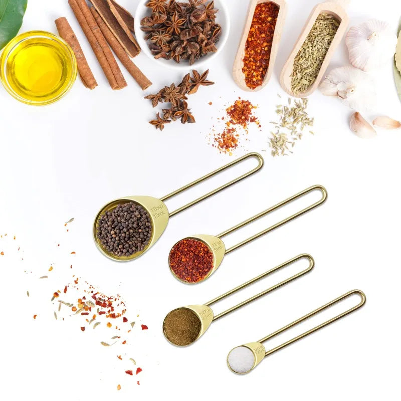 Metal Measuring Cups And Spoons Set With Wooden Handles